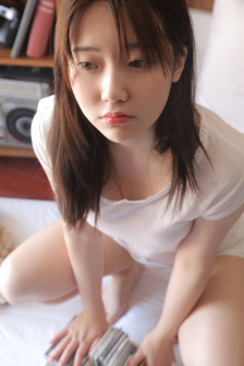 美女下面好粉嫩